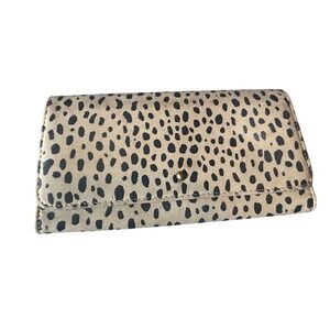 Universal Thread Women Tan Black Spot Print Tri Fold Wallet Snap Closure
